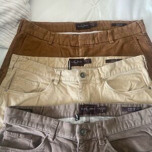 3 pairs of long corduroy pants great condition!! Wast 34/length 30